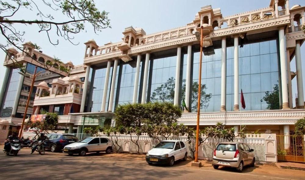 Hotel Empires Bhubaneswar Exterior photo